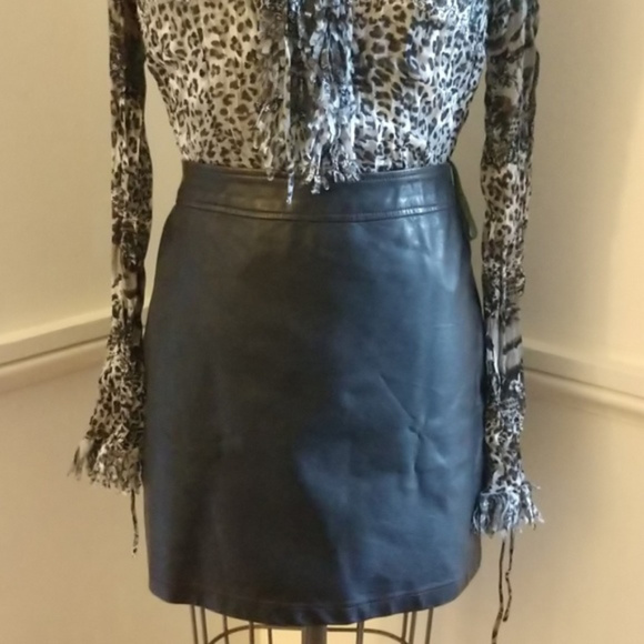 B. Ribbon Cut Animal Print Neutral Colors Animal Print. NWT - Picture 4 of 8